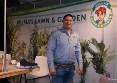Carlo Sluijter van Wilma's Lawn and Garden stond op de beurs om zijn producten voor de professionele tuinbouw te promoten.